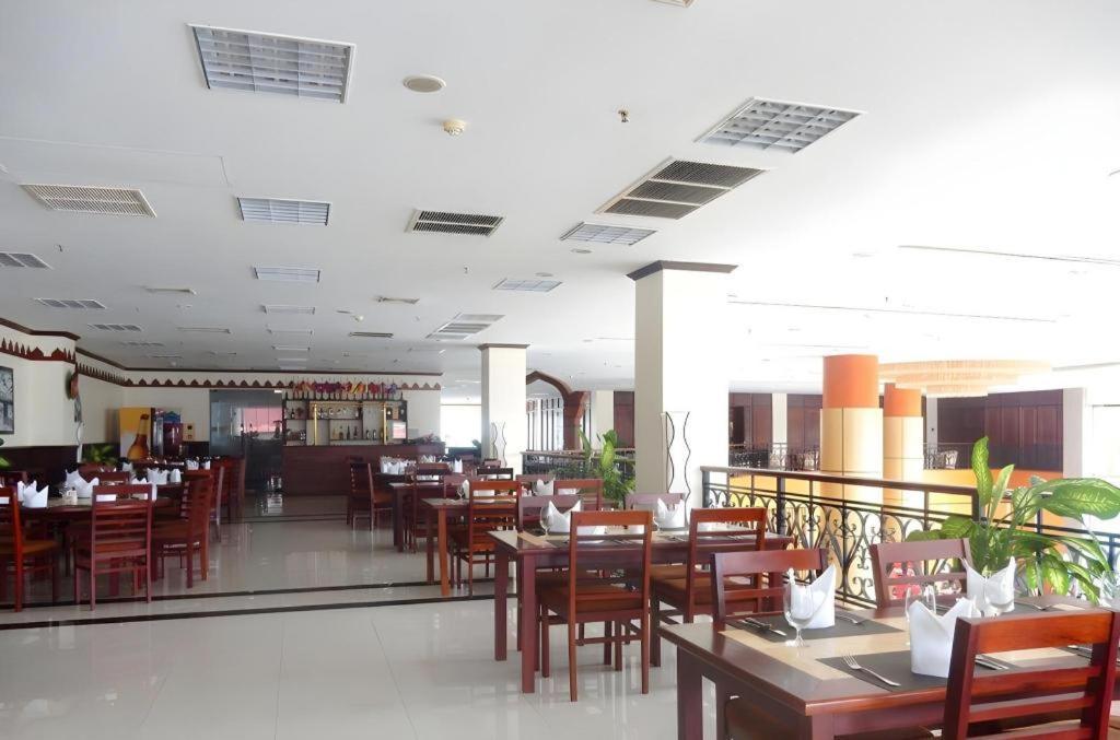 Vientiane Plaza Hotel Exterior foto
