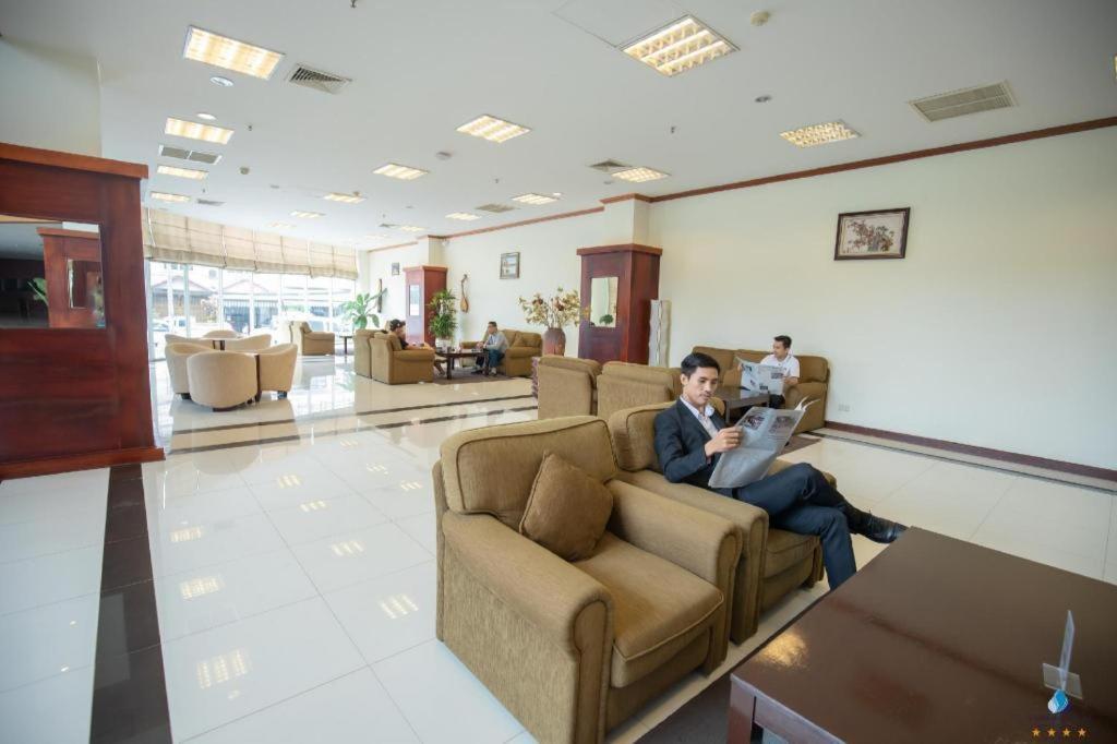 Vientiane Plaza Hotel Exterior foto
