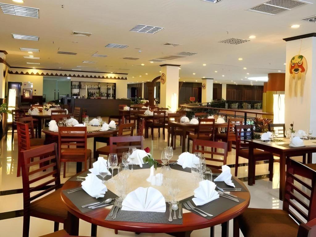 Vientiane Plaza Hotel Exterior foto