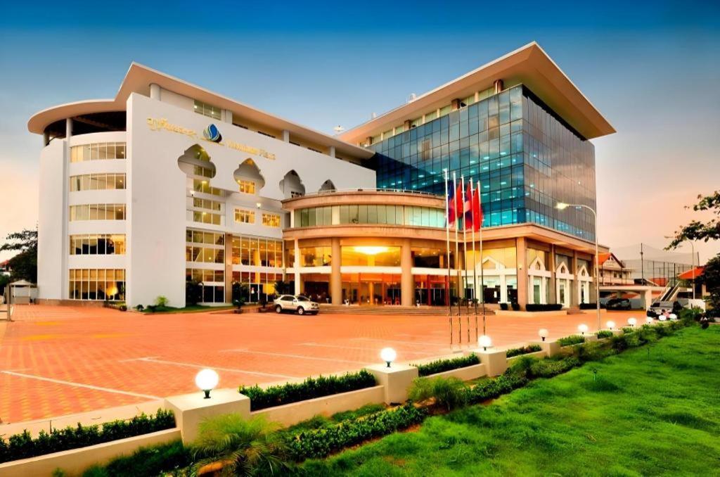 Vientiane Plaza Hotel Exterior foto