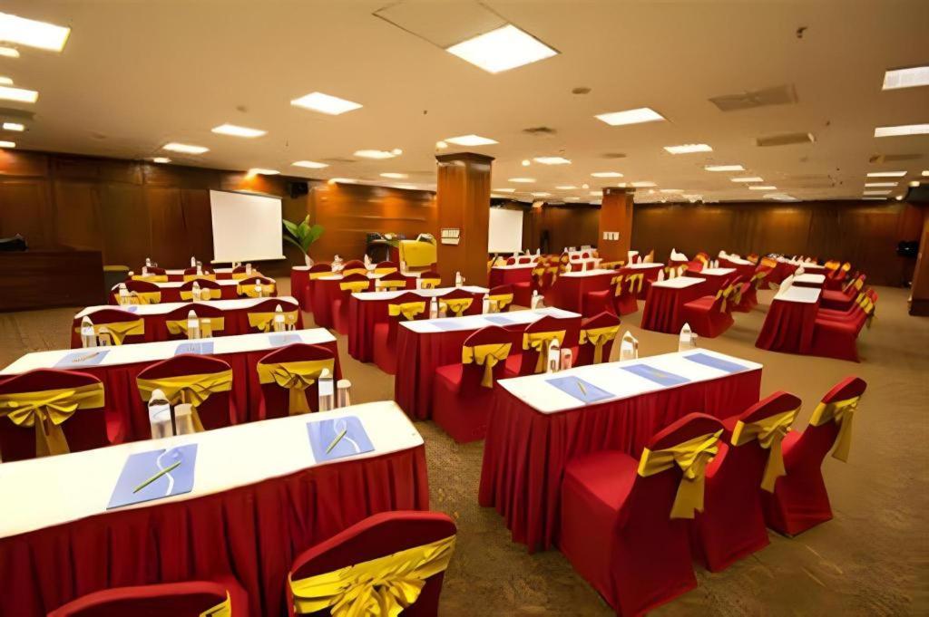 Vientiane Plaza Hotel Exterior foto