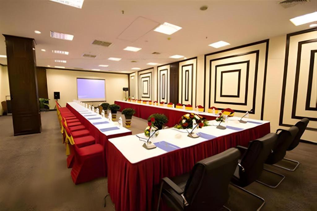 Vientiane Plaza Hotel Exterior foto