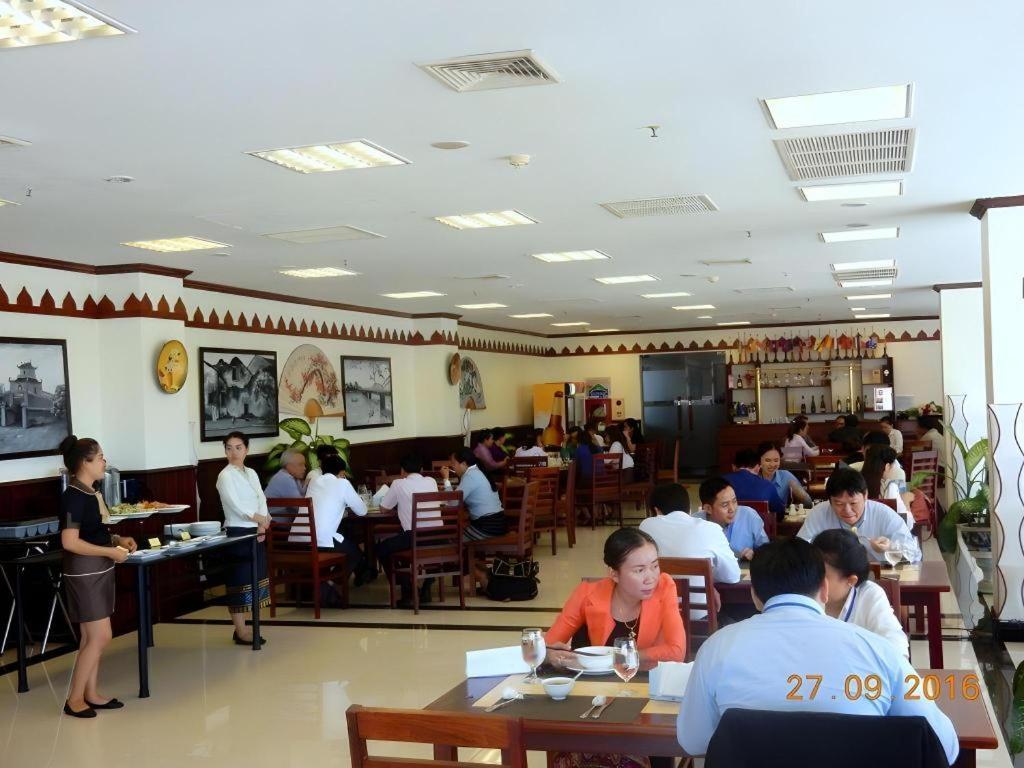 Vientiane Plaza Hotel Exterior foto