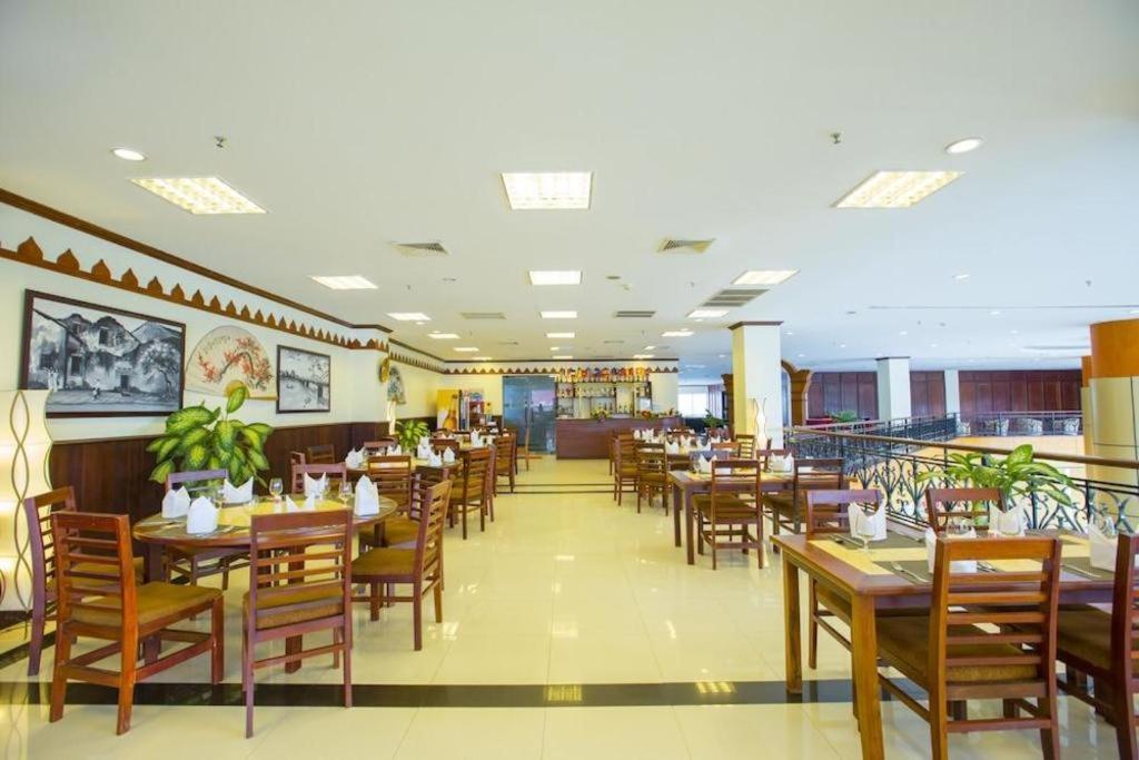 Vientiane Plaza Hotel Exterior foto